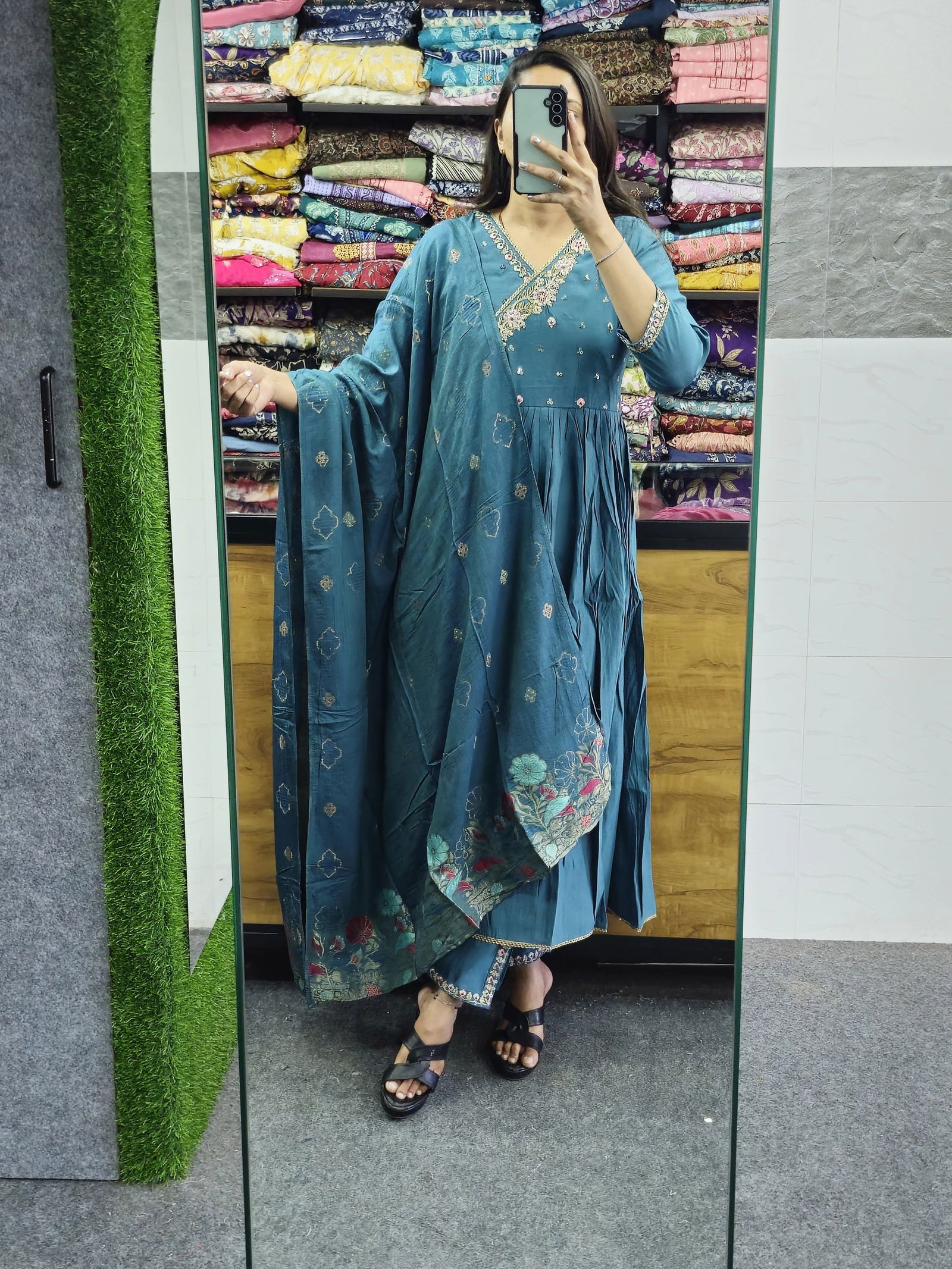 Kalaai Fashion Viscose Roman Silk Designer Kurti With Bottom Dupatta Wholesalers In Delhi
